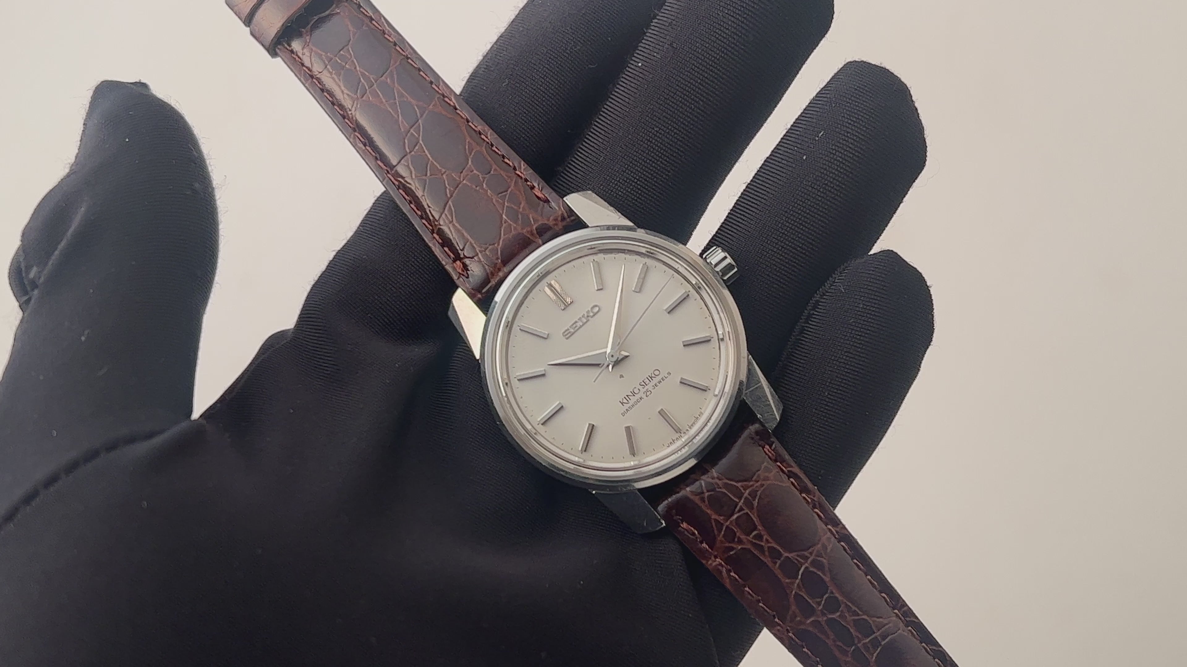 IWC ラウンドケース 1980年製/昭和55年製 Ref.3205 Cal.3254 箱ギャラ