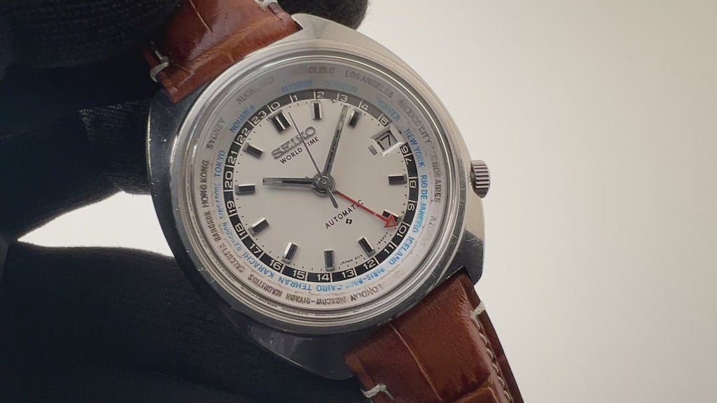 SEIKO セイコー 自動巻き ワールドタイム カレンダー シルバー 腕時計 SEIKO セイコー 自動巻き ワールドタイム カレンダー シルバー
