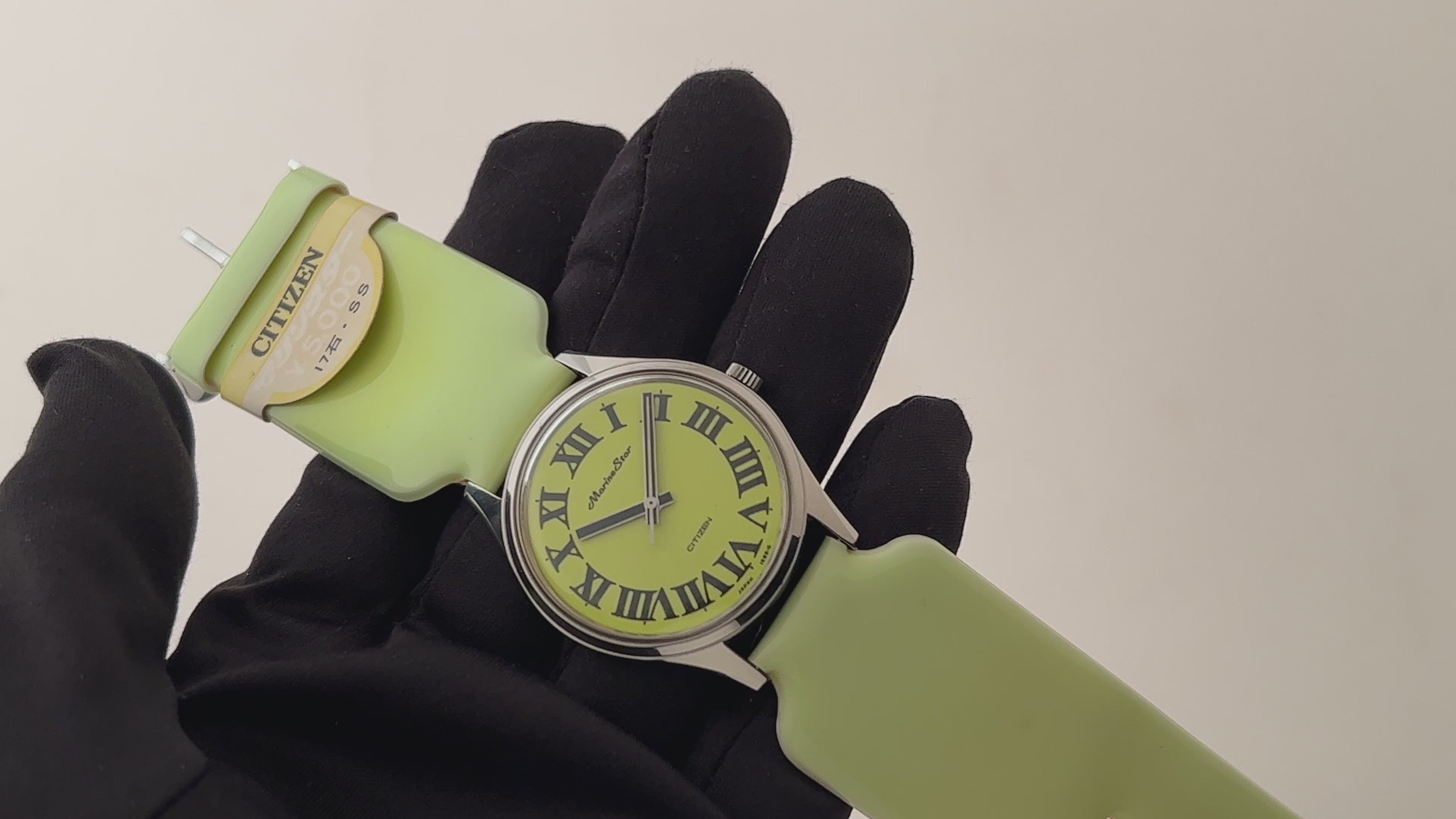 CITIZEN 緑 手巻き　腕時計