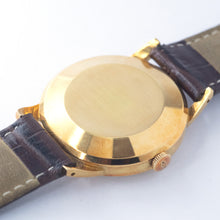 画像をギャラリービューアに読み込む, IWC 18金無垢オートマチック Cal.8531 1962年製
