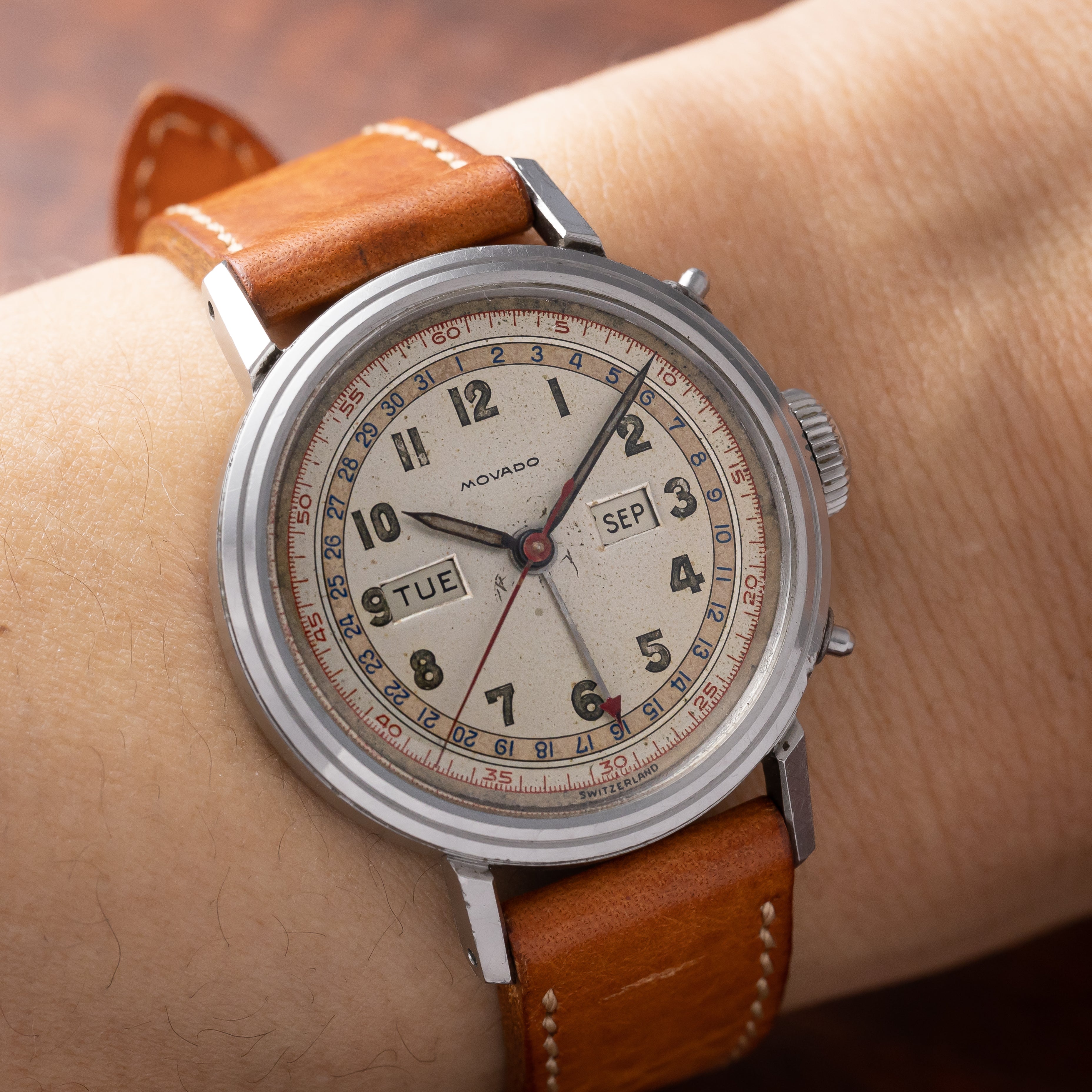1940年代 モバード カレンドグラフ 機械式 手巻き 腕時計 MOVADO ...