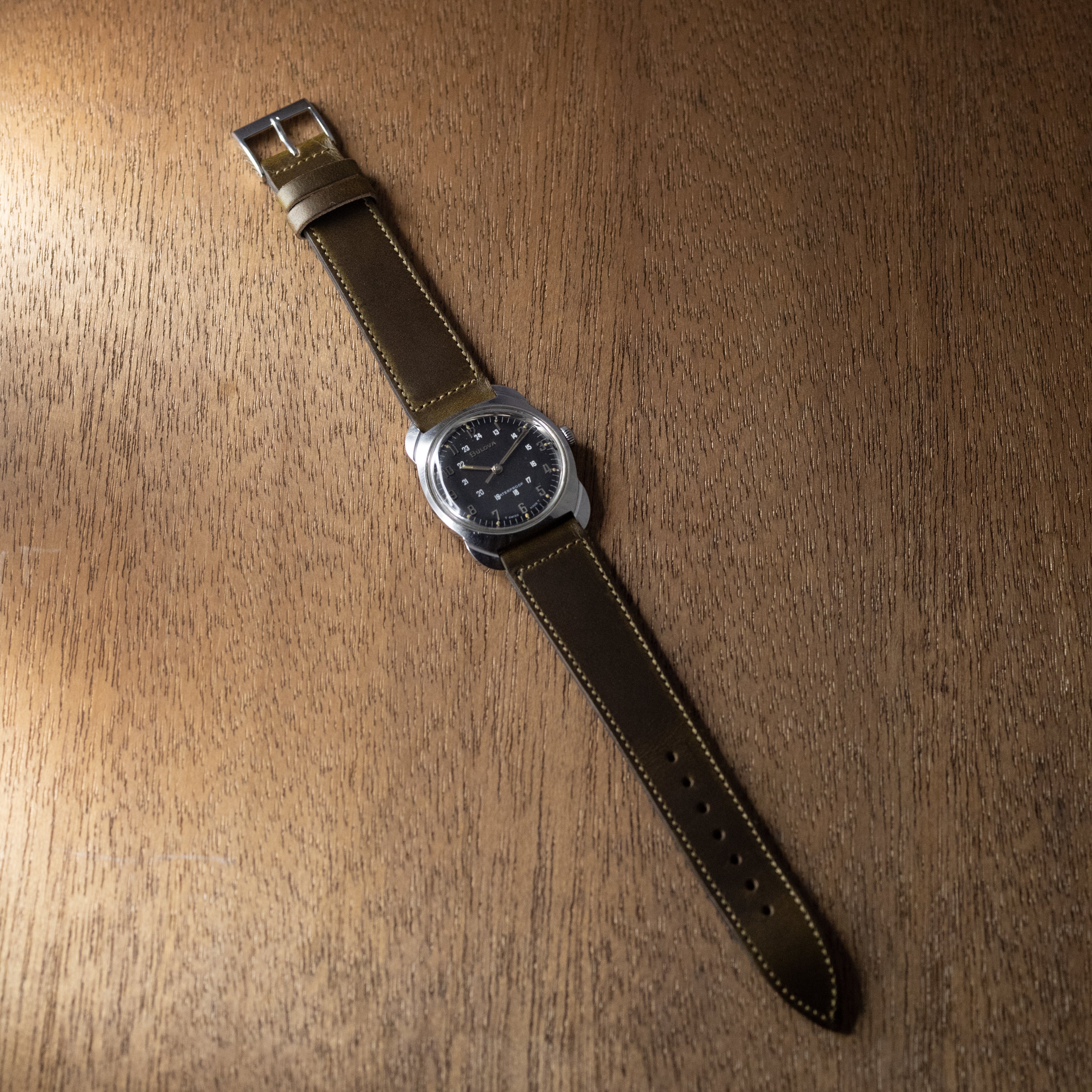 【未使用】BULOVA 手巻　メンズ 時計 ブラック　ユニタス搭載 大幅値下げ！BULOVA 手巻 メンズ 時計 ブラック ユニタス搭載