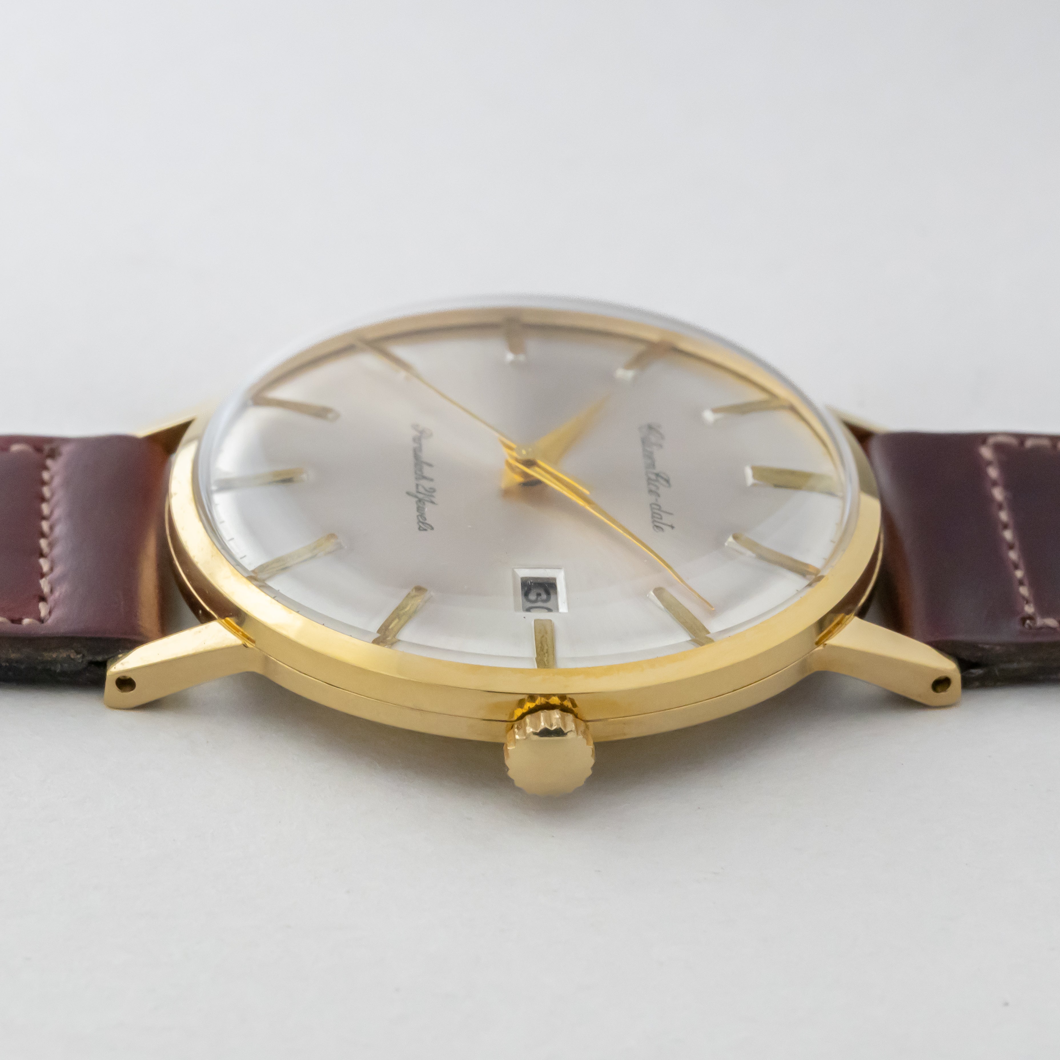 再出品　稼動　CITIZEN 手巻き時計 ホワイト/ゴールド　エース　美品 シチズン エースデイト 1965年製 手巻き GF
