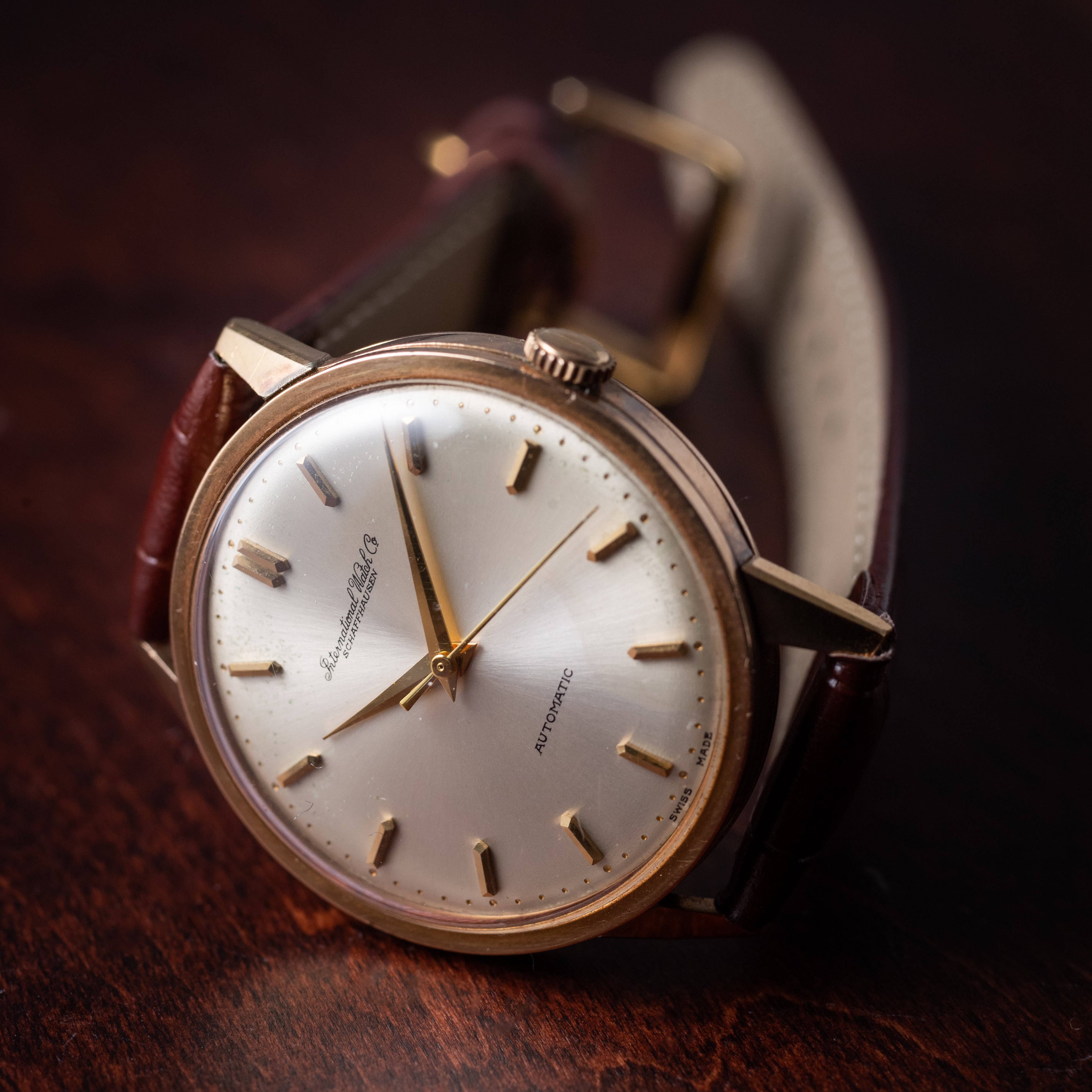 IWC 18金無垢 1967年製 ラウンドケース Cal.854